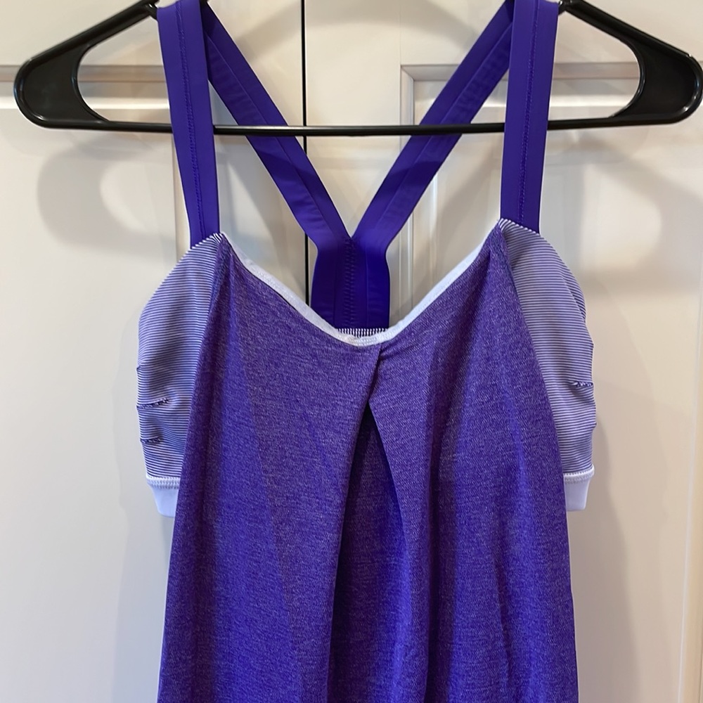 Lululemon tank - Picture 2 of 5